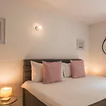 Aparthotel Amanthos Living Nyon