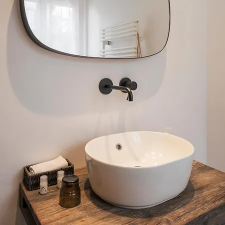 Amanthos Living Nyon Aparthotel 3*