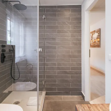 Hotel apartamentowy Amanthos Living Nyon 3*