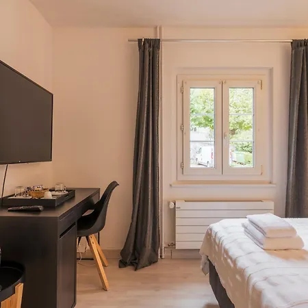 Amanthos Living Nyon Hotel apartamentowy